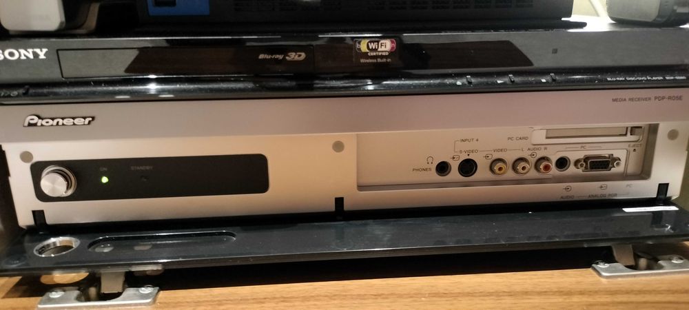 Plasma Pioneer com Surrond