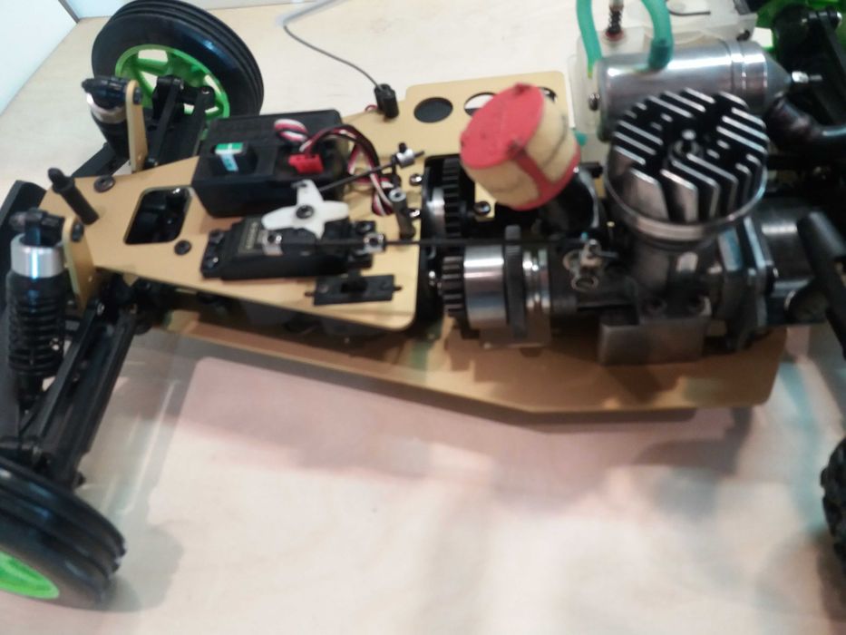 Model RC  T2M 5000/KYOSHO Nitro 2WD 1:10 stan bdb+ aparatura+grzałka