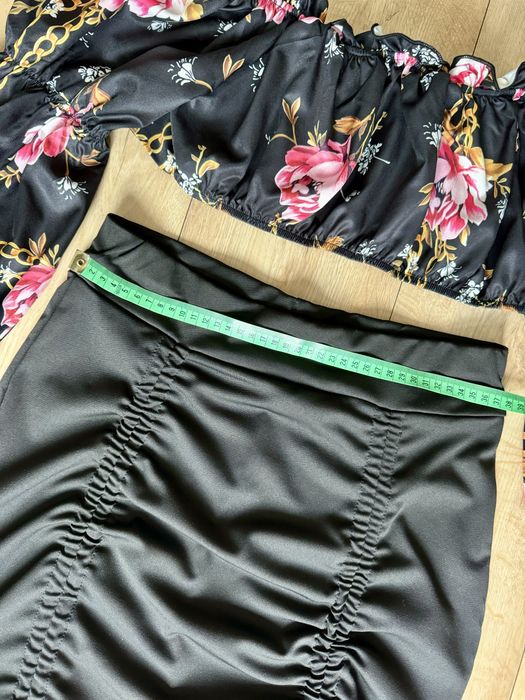 Komplet spódnica i top roz. S