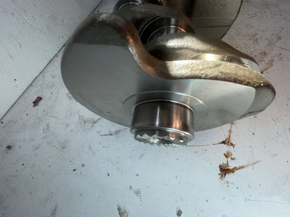 Колінчастий вал 2.0 tfsi DDS DDSA пробіг 20 тис