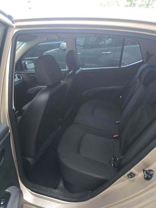 Hyundai i10 2011