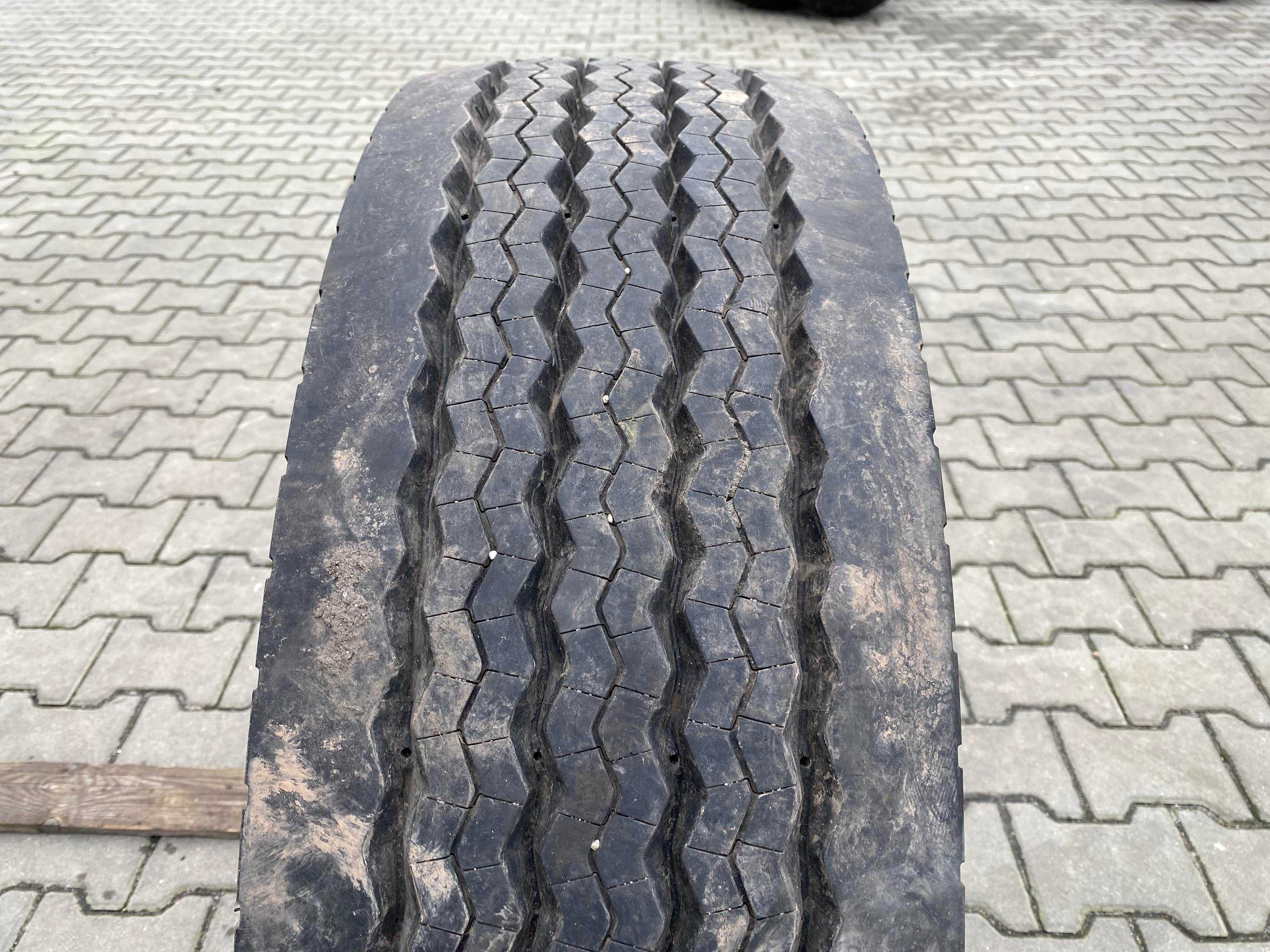 285/70R19.5 Opona MICHELIN XTE2 13-14mm Naczepa XTE 2