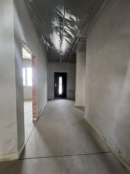 Продаж будинку по вул . Полуботка