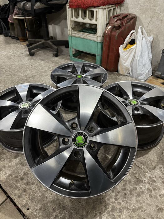 Диски r 15 в доброму стані