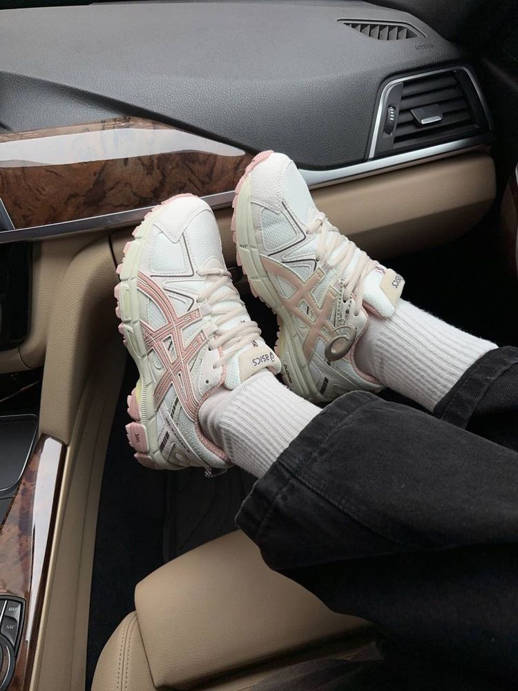 Рожеві асікси, ASICS kahana 8 pink beige, бежеві асікси, асікси, асікс