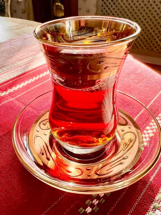 Склянки-Армуди з блюдцем /з золотим візерунком/