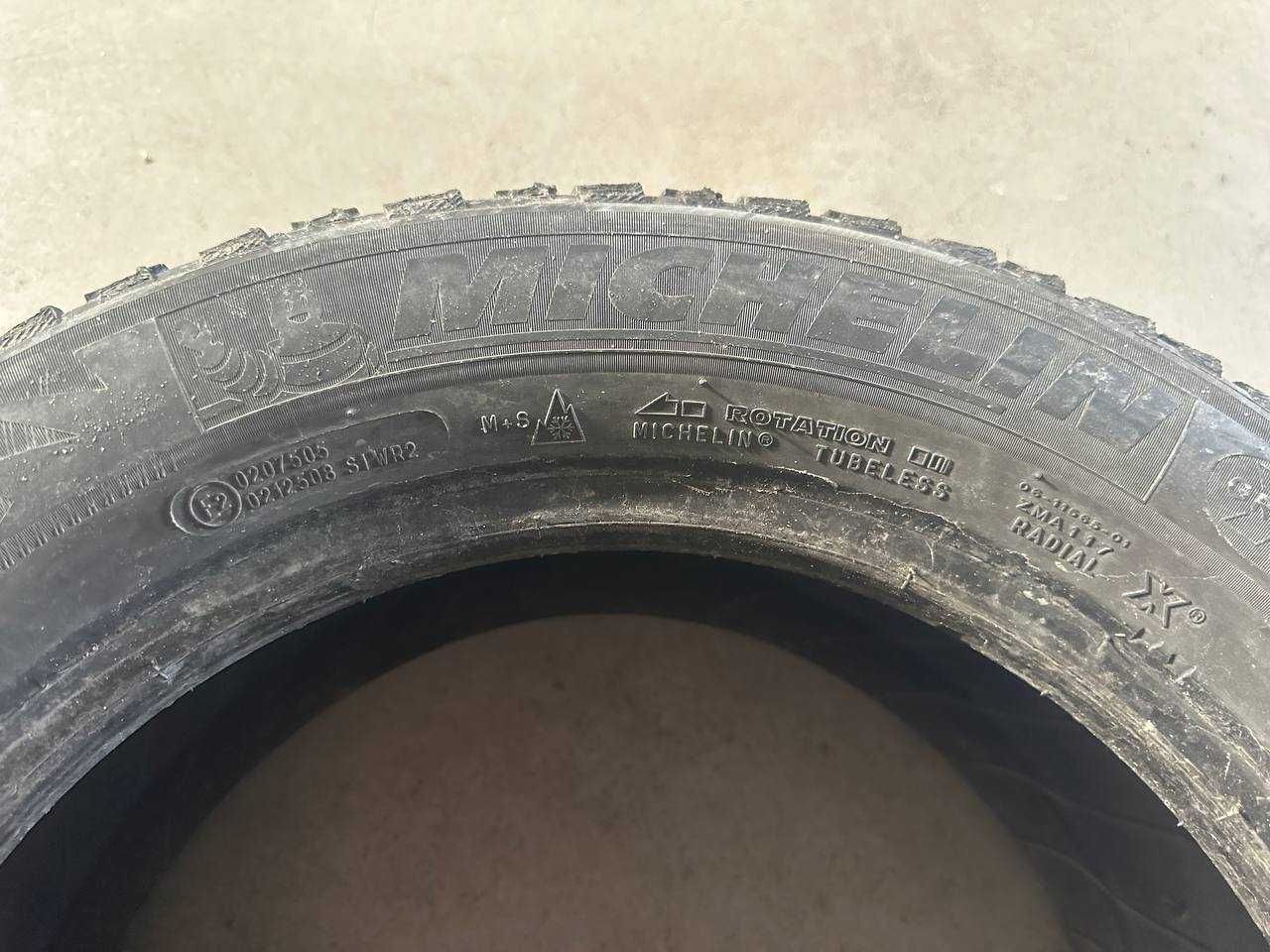 Шини зимові 215 55 R 16 Michelin/ резина зимняя Мішлен