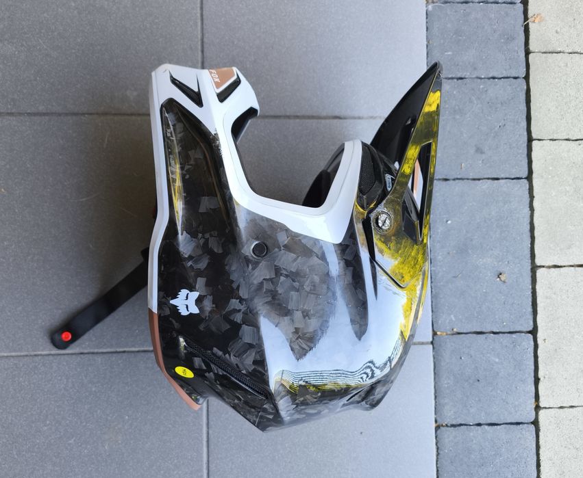 Kask Fox V3 RS MIPS Carbon M