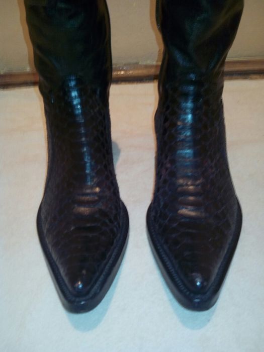 Sprzedam włoskie botki damskie