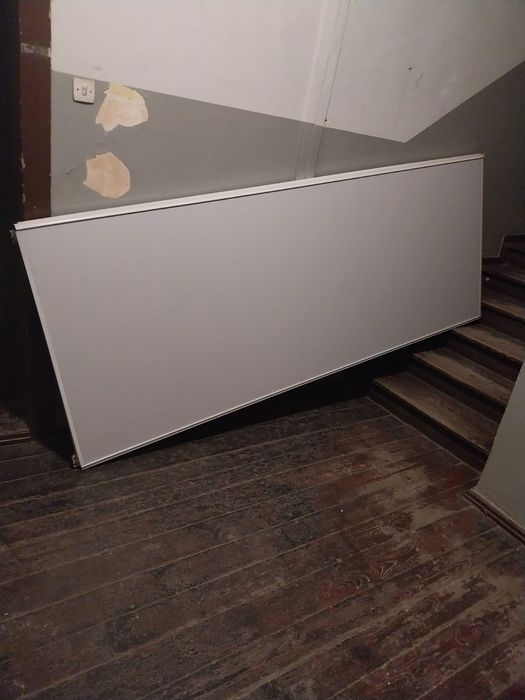 Drzwi przesuwne wraz z prowadnicami