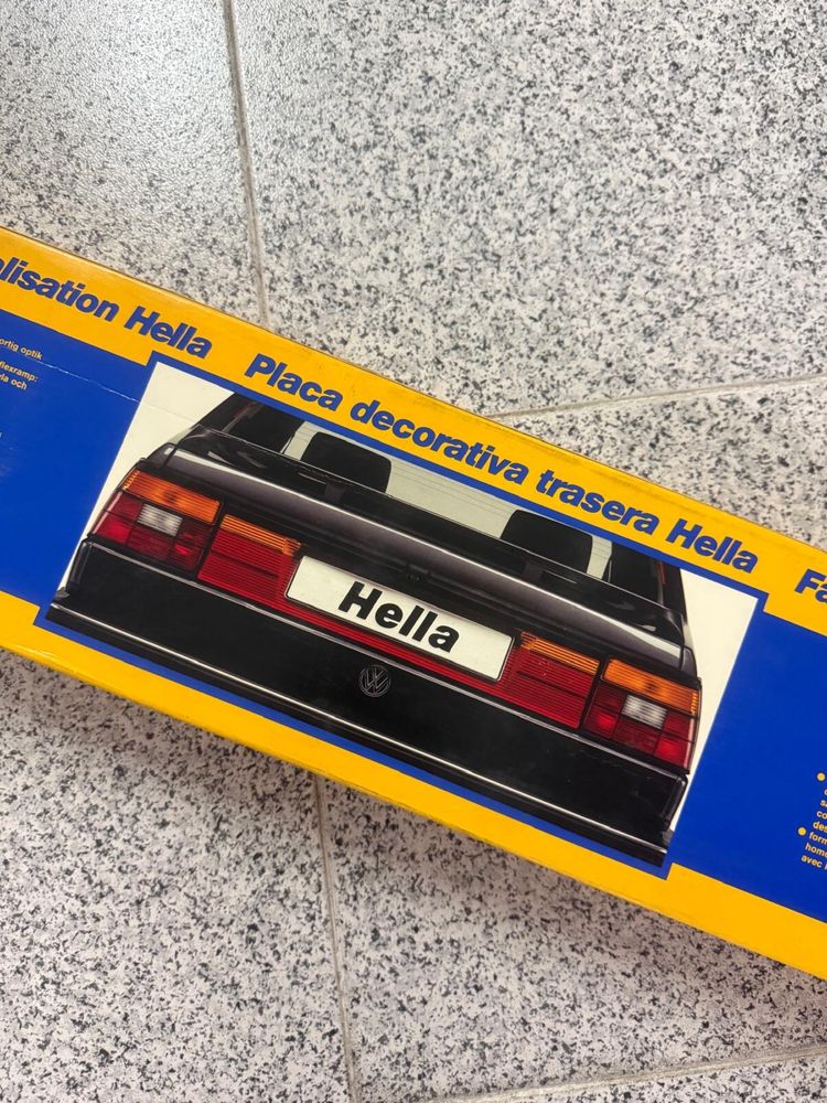 Placa decorativa traseira jetta mk2