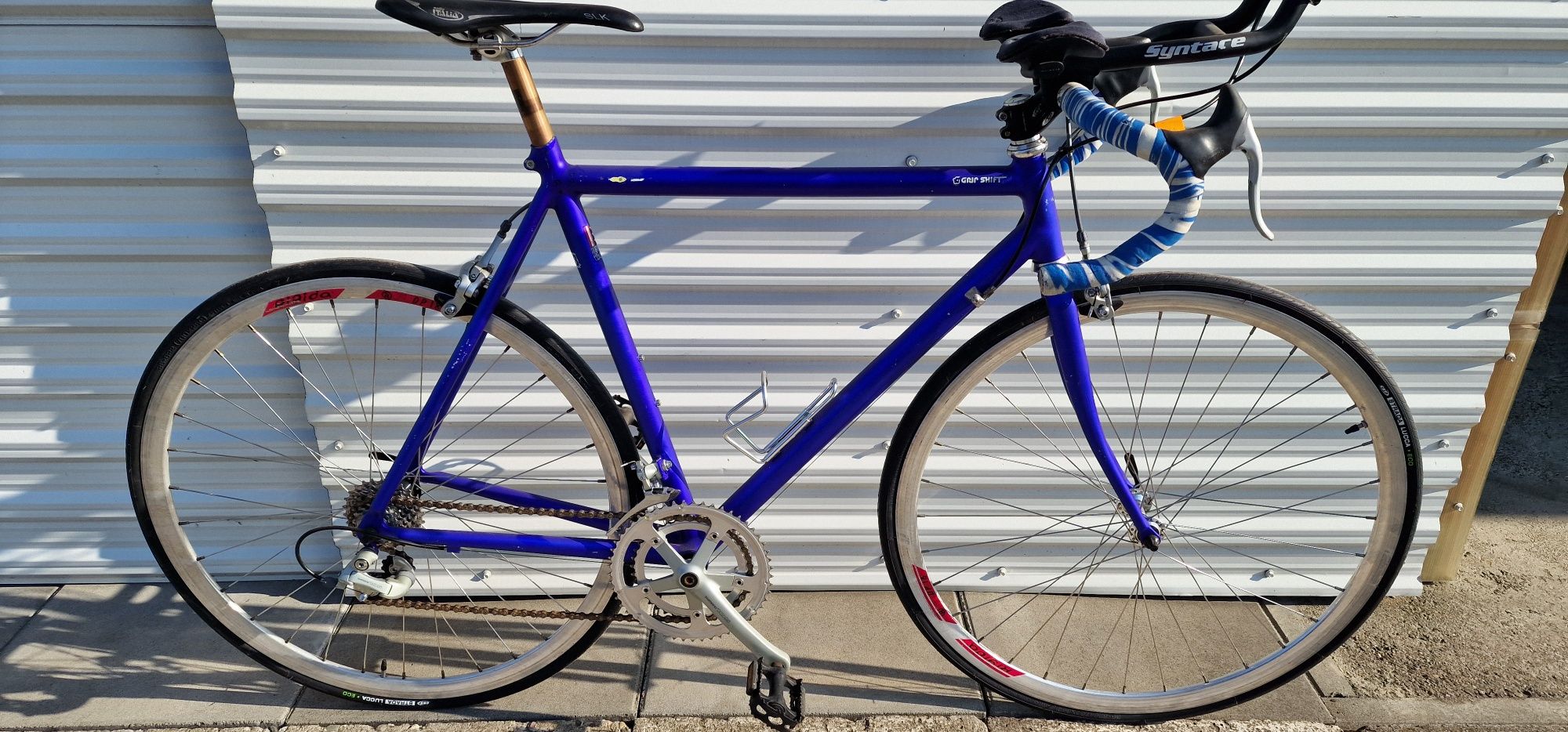 Rower szosowy nr 221. Cannondale 700c rigida 105 triathlon