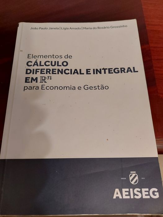 Elementos de Cálculo Diferencial e Integral em Rn.
