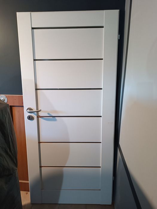 Drzwi wewnętrzne białe