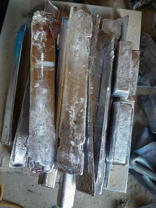 Sztabki ołowiu waga 2.5do3kg
