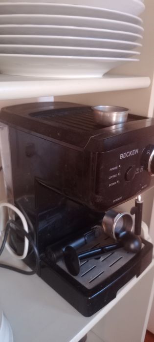 Máquina café manípulo, saída para espuma