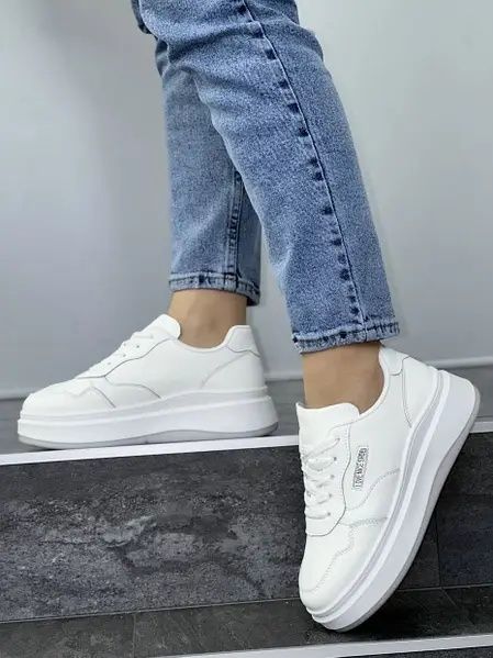 Кросівки білі жіночі шкіряні