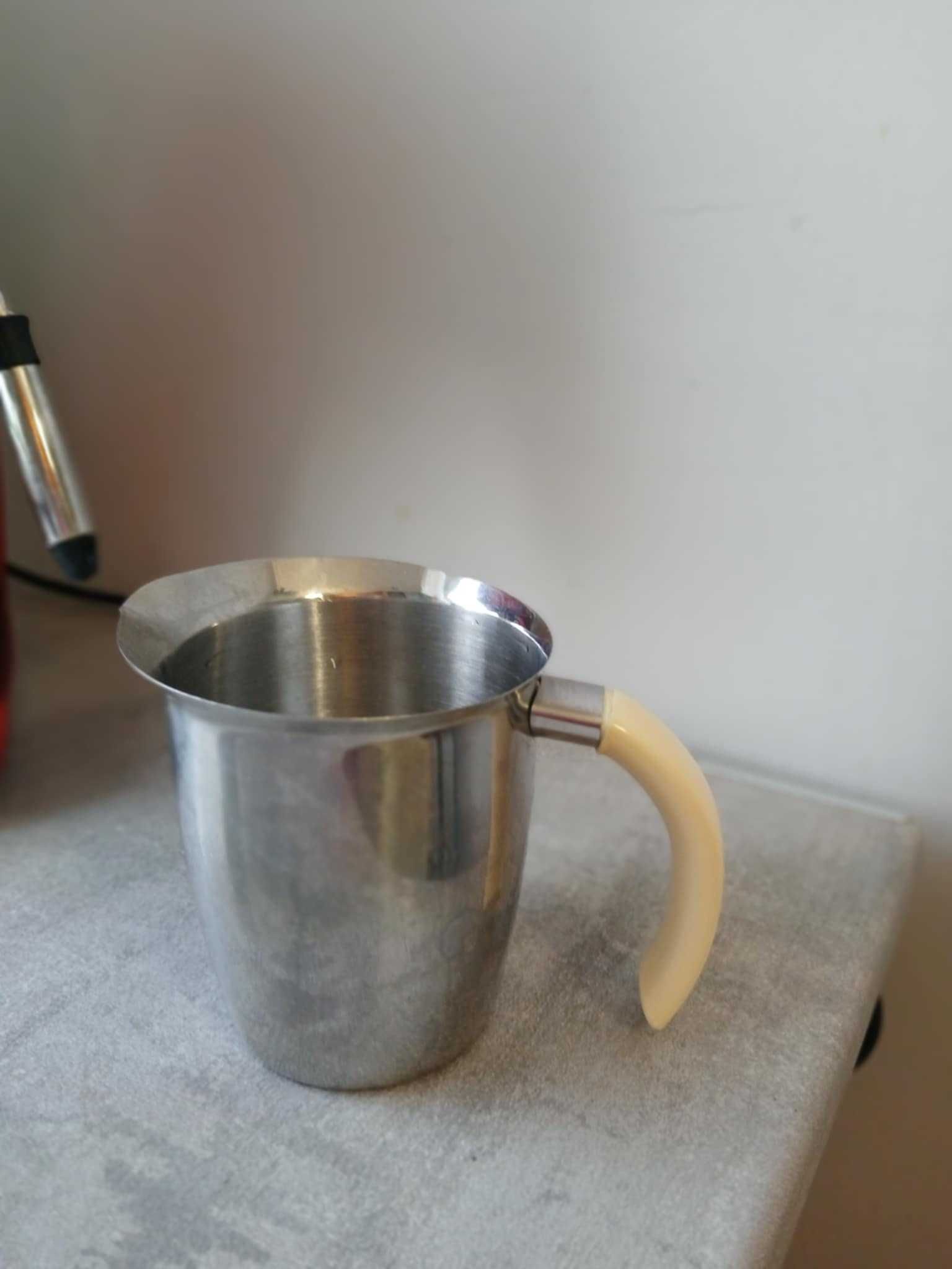 Ekspres do kawy Tchibo Cafissimo  na kapsułki