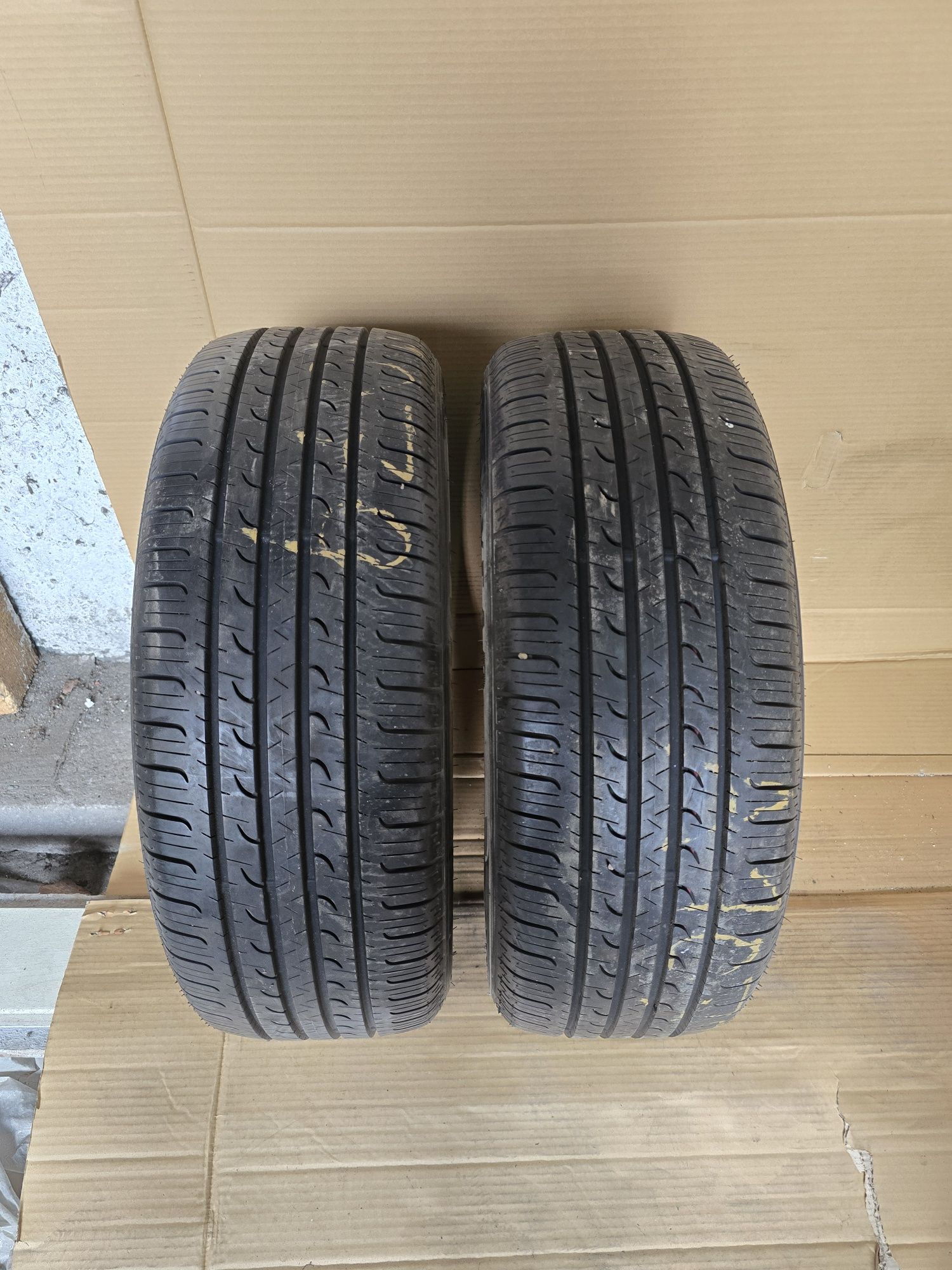 Para opon 2 szt 225/55 R19 99V GoodYear EfficientGrip SUV 4X4