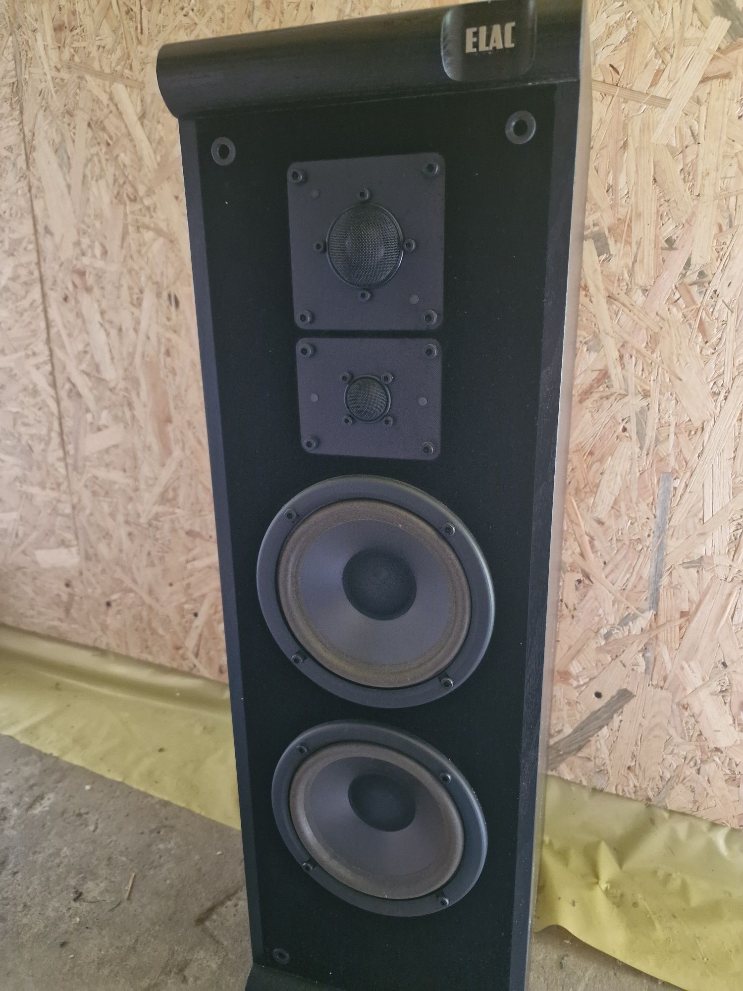 Kolumny elac el-100