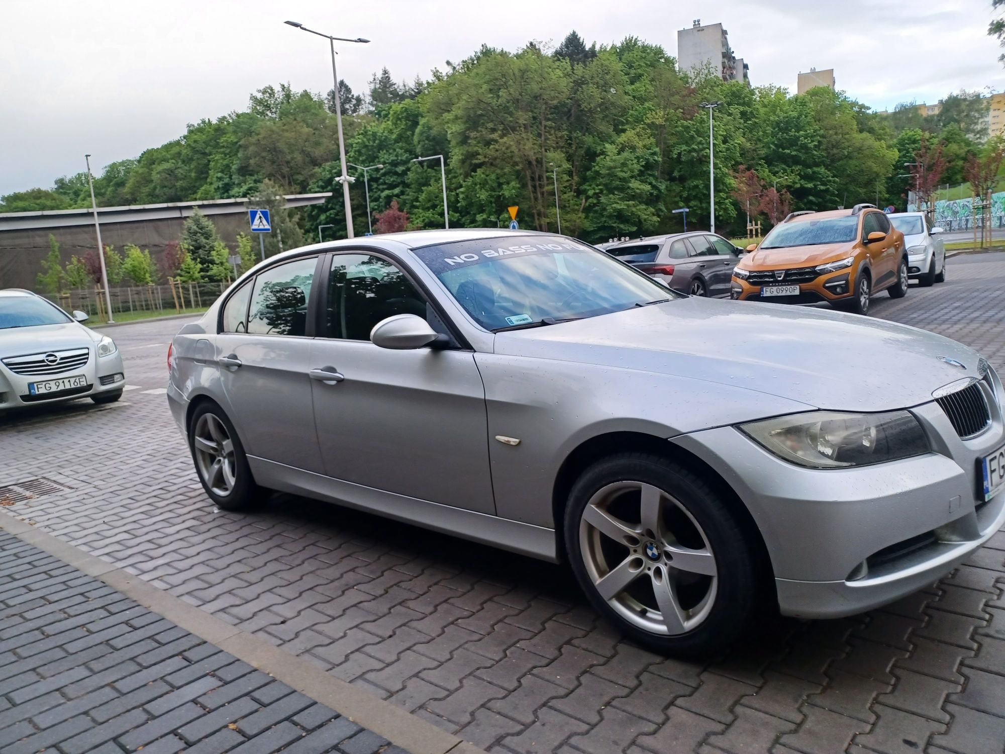 Bmw e90 320i sedan 150Km