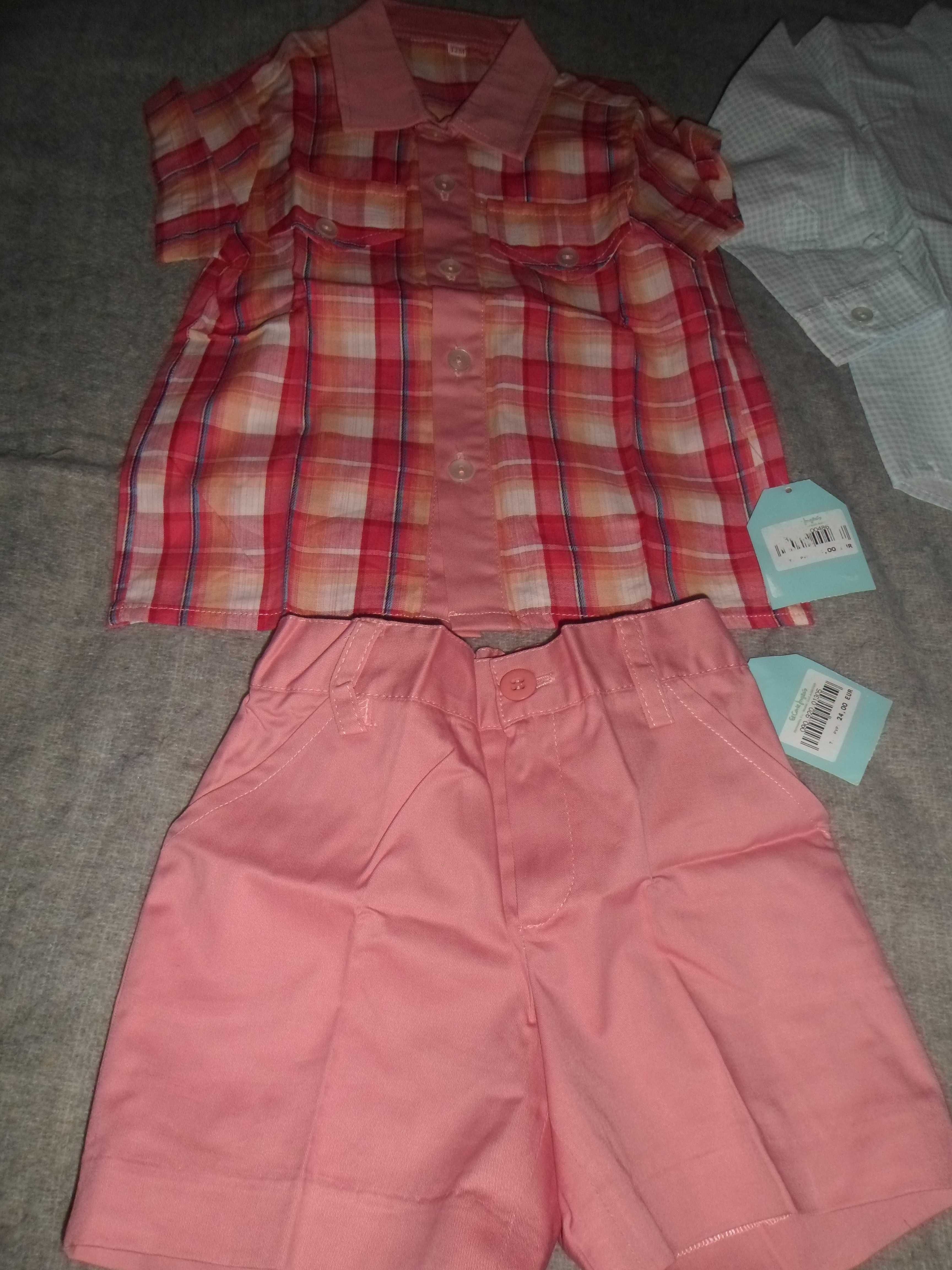 lote de roupa nova com etiqueta para bebe