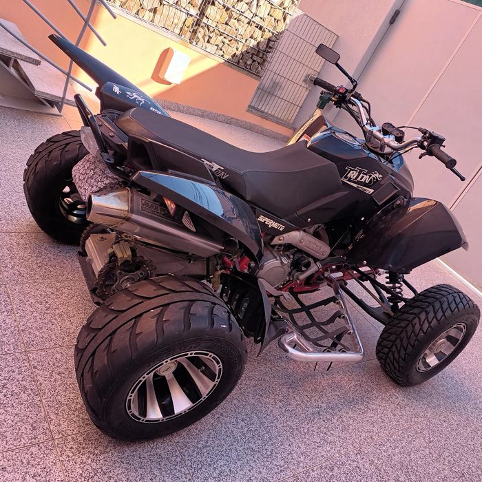 Vendo moto4 como nova