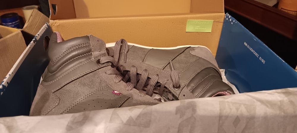 sapatilhas, Tênis bota . Lotto, lonsdale