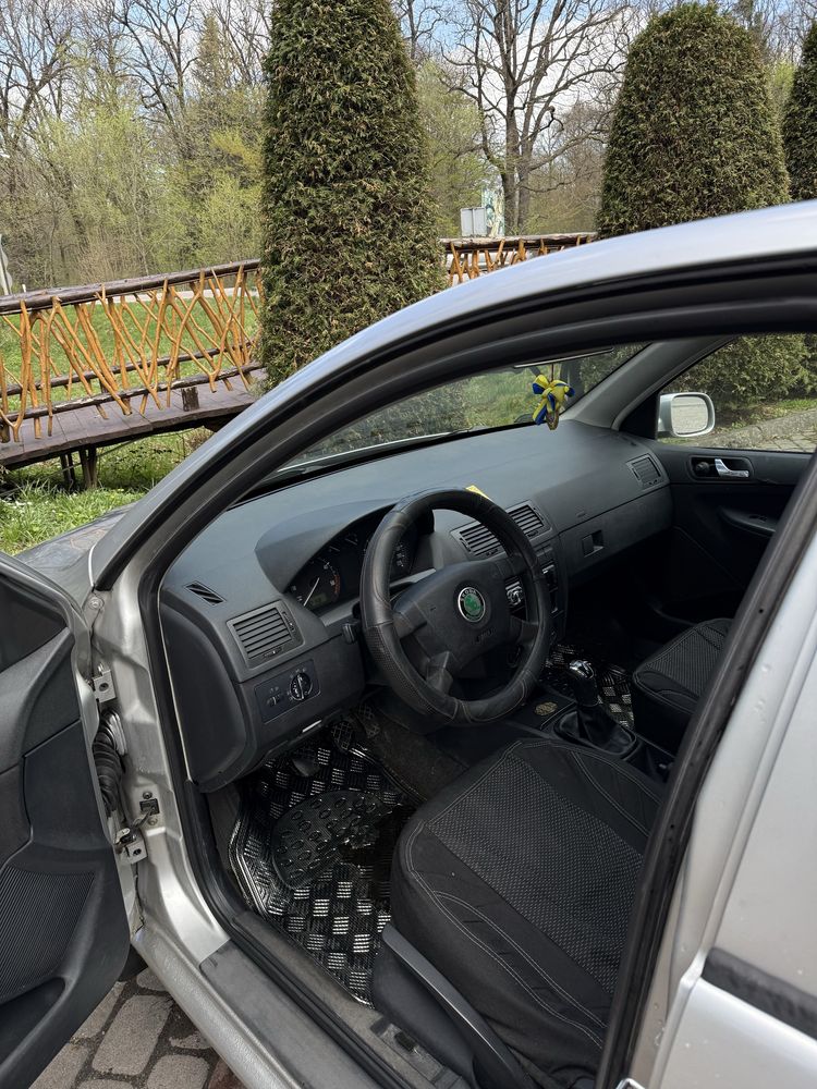 Skoda fabia 1.9 tdi 2003 рік
