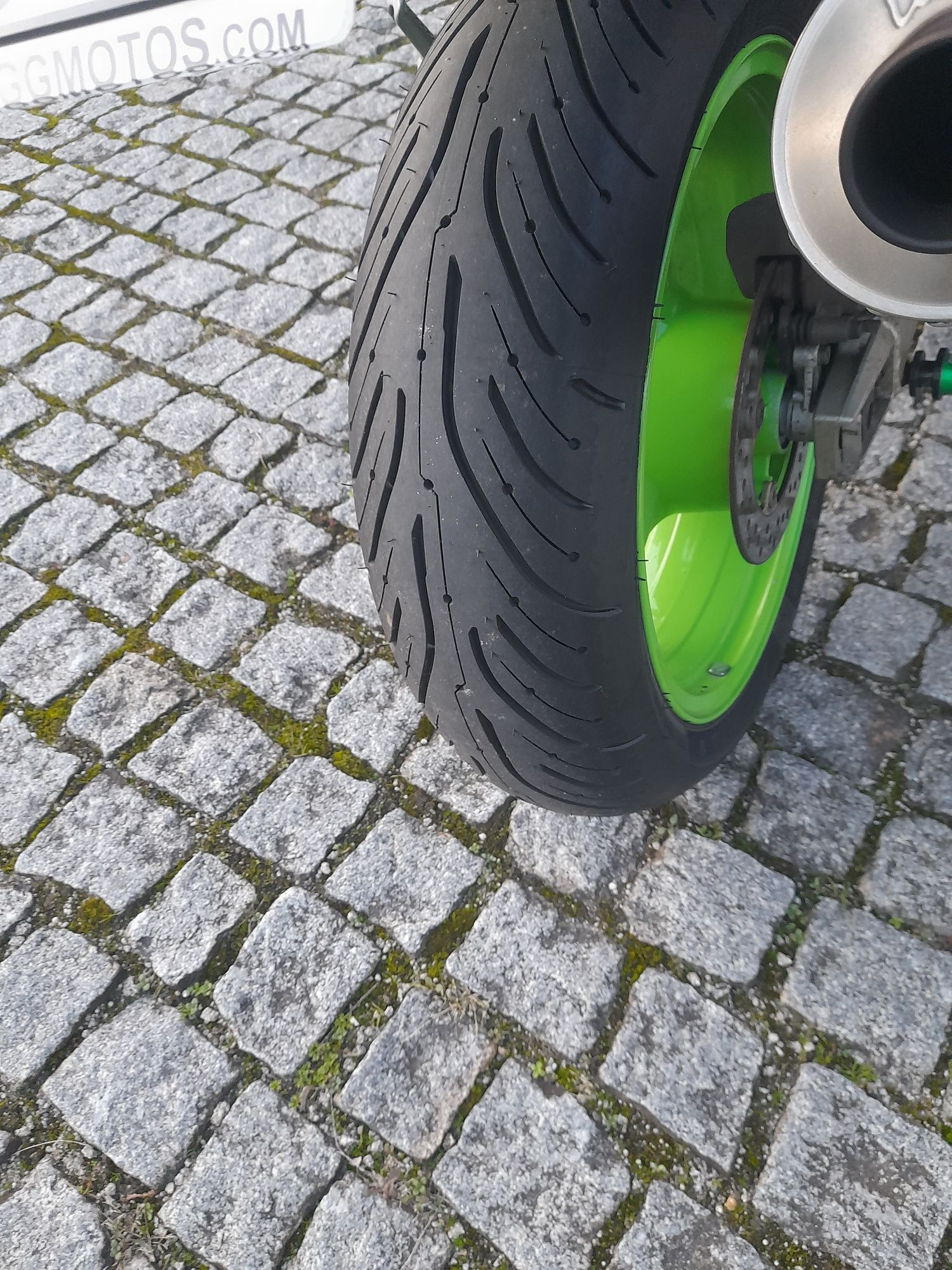 kawasaki ninja zx6r