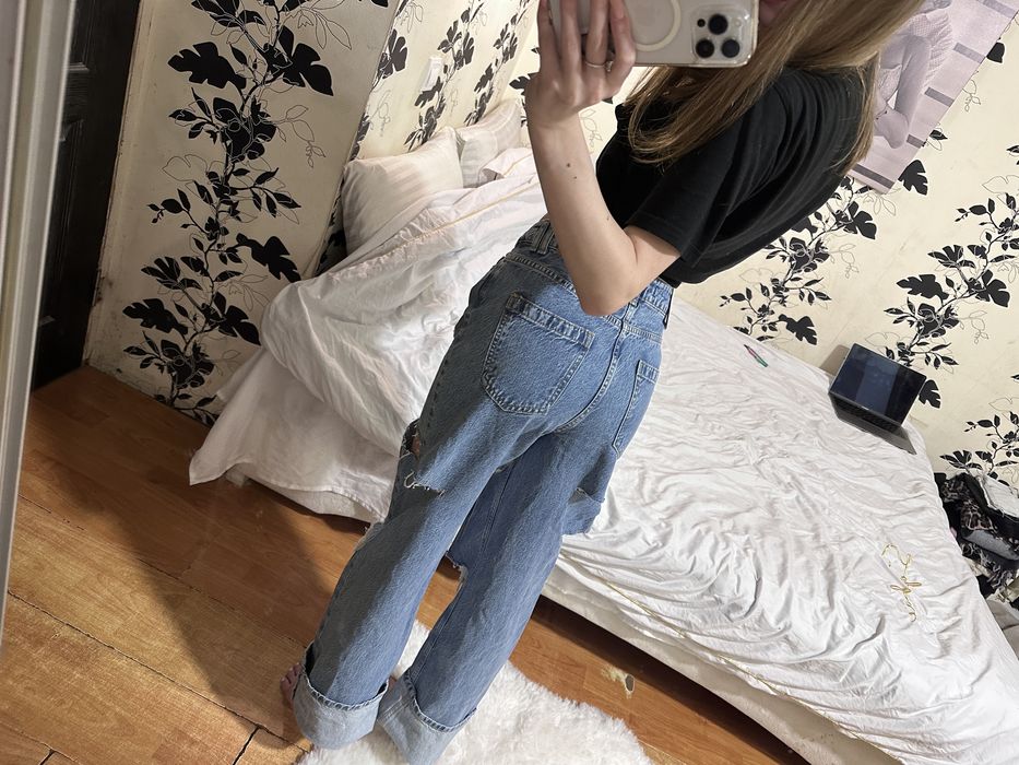 Джинси Zara. Mid Rise Straight. 34р.