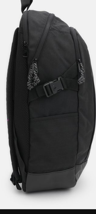Adidas IP9774 Чорний рюкзак
Колір