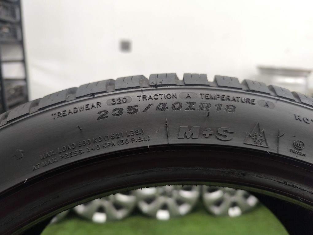 2023r 7mm 2 x 235/40/18 MINERVA Opony Całoroczne Wysyłka