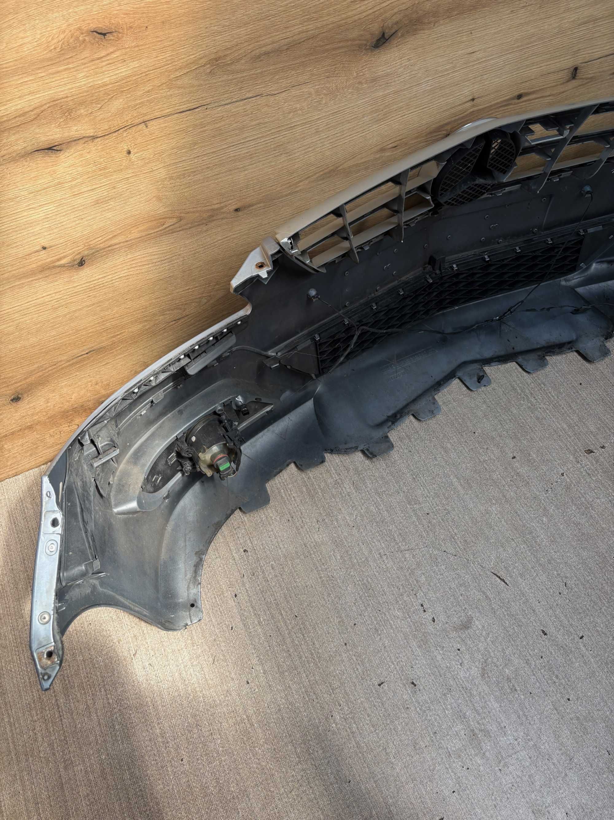 Zderzak przedni mercedes b-klasa lift kolor 391