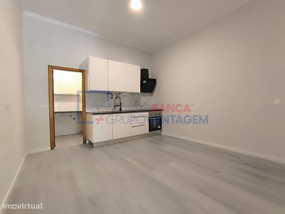Loja - Apartamento T1 -Belas