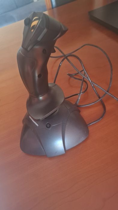 Joystick avião thrustmaster usb