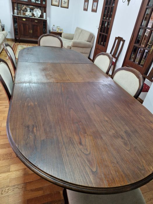 Conjunto de mesa de sala de jantar com seis cadeiras em tecido