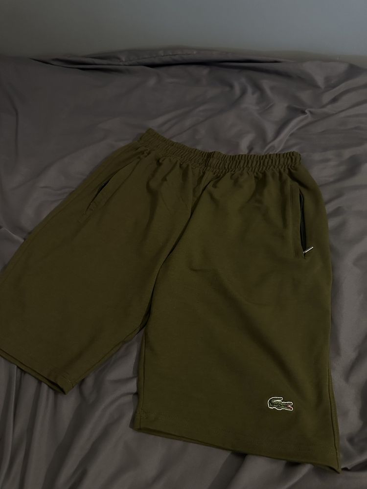 Spodenki lacoste
