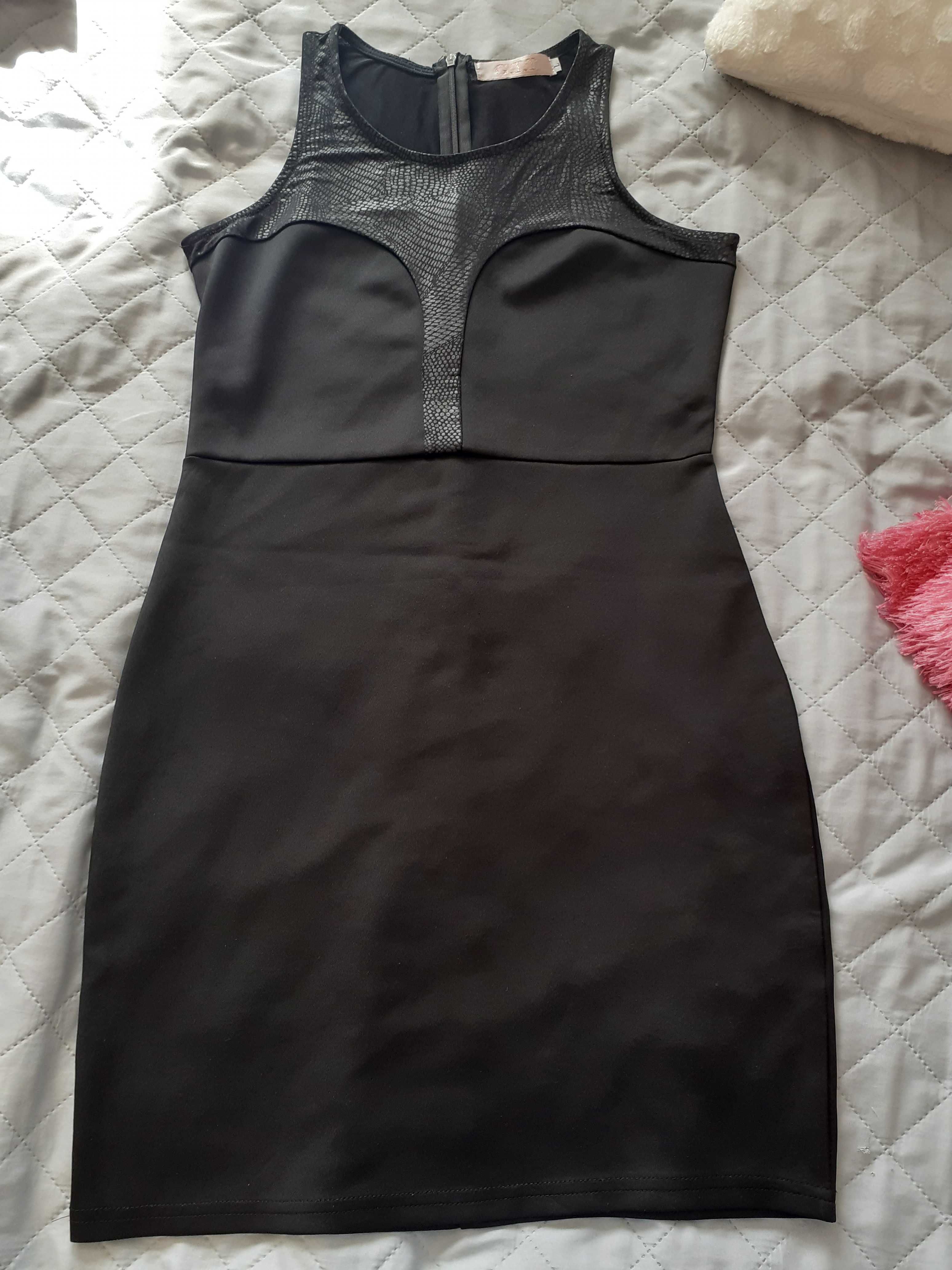 Czarna sukienka, rozmiar L.