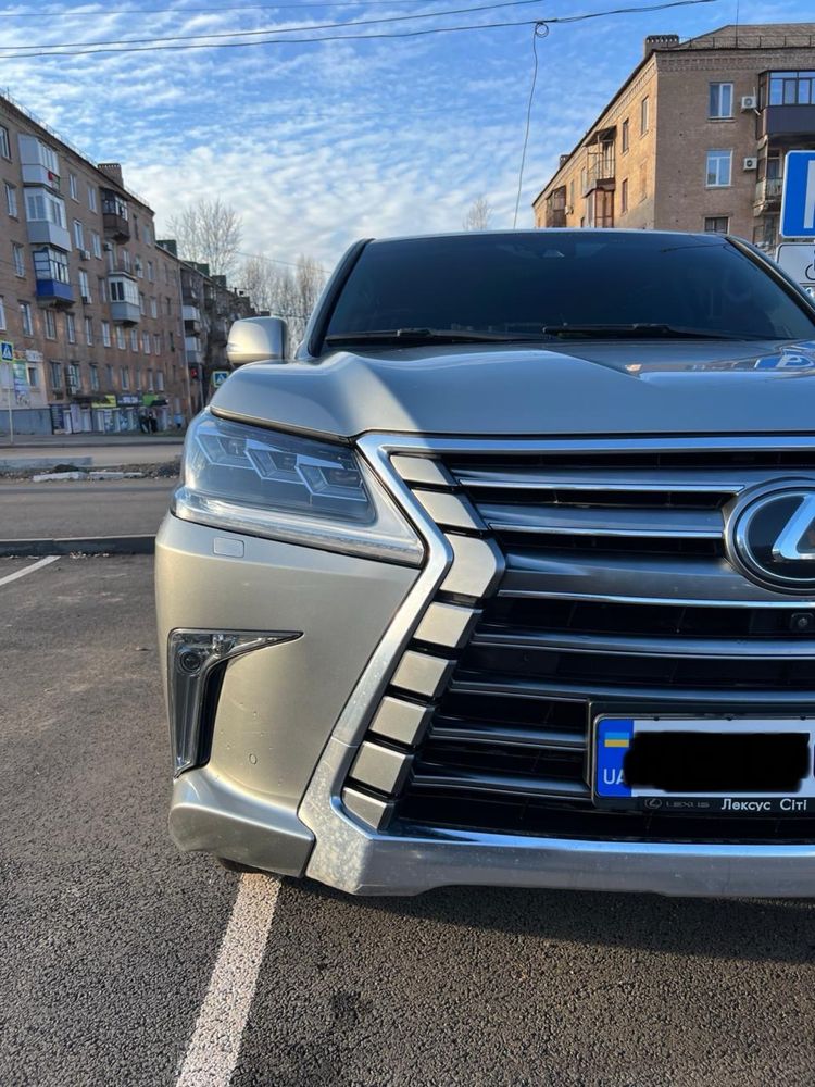 Продам Lexus LX 450