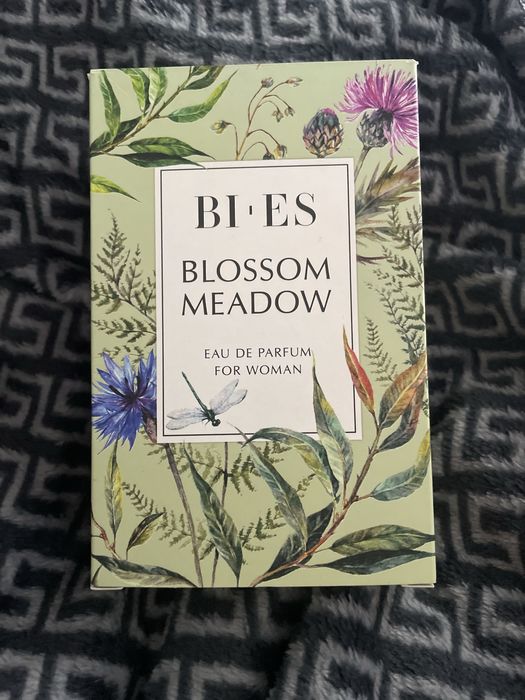 woda perfumowana Bi-es Blossom Meadow dla kobiet.