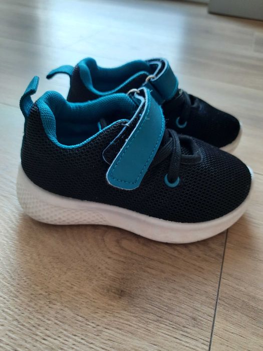 Buty chłopięce roz. 22
