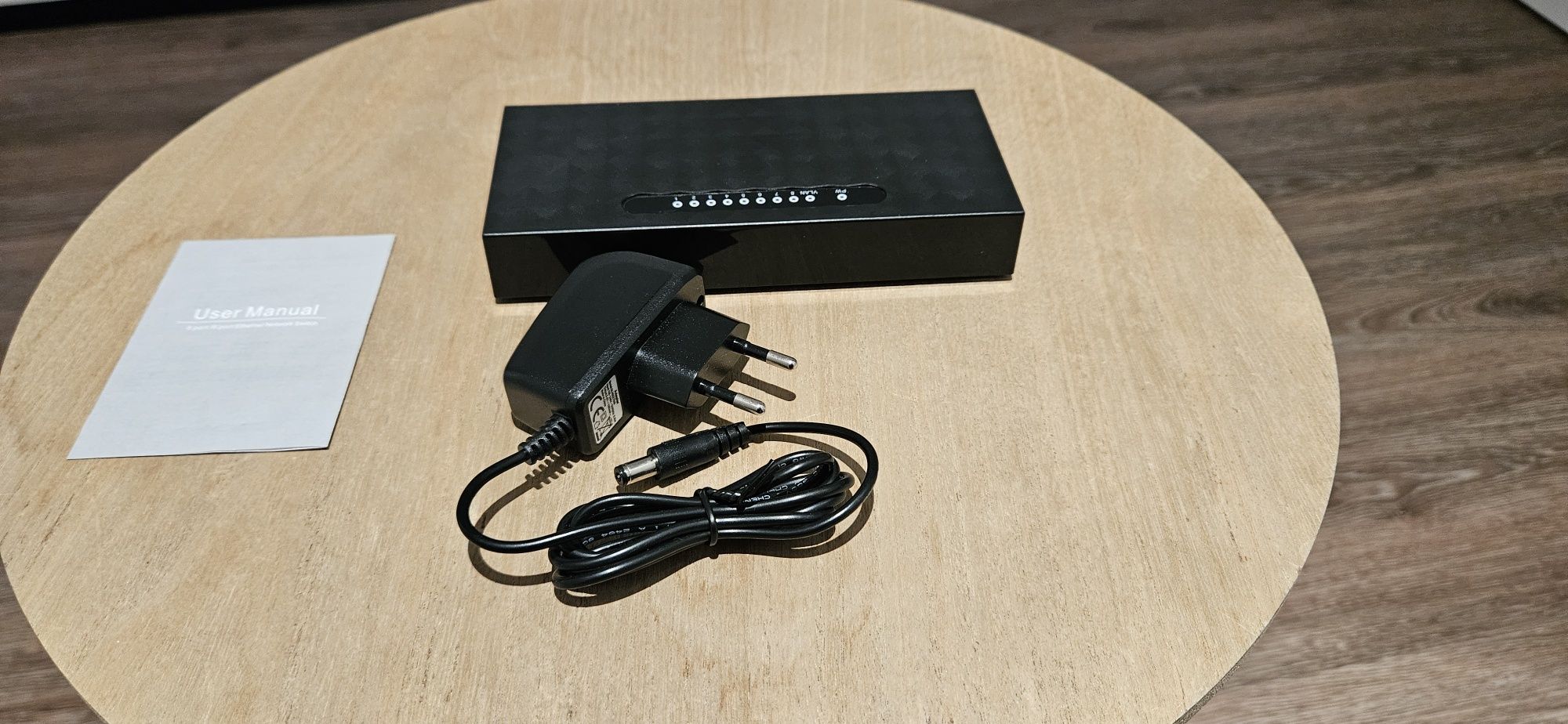 Switch de rede ethernet Iggual Ges80 (novo) 00