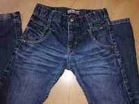 Chłopięce spodnie jeans