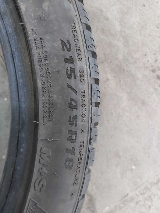 215/45R18 Dwie używane opony całoroczne Imperial
