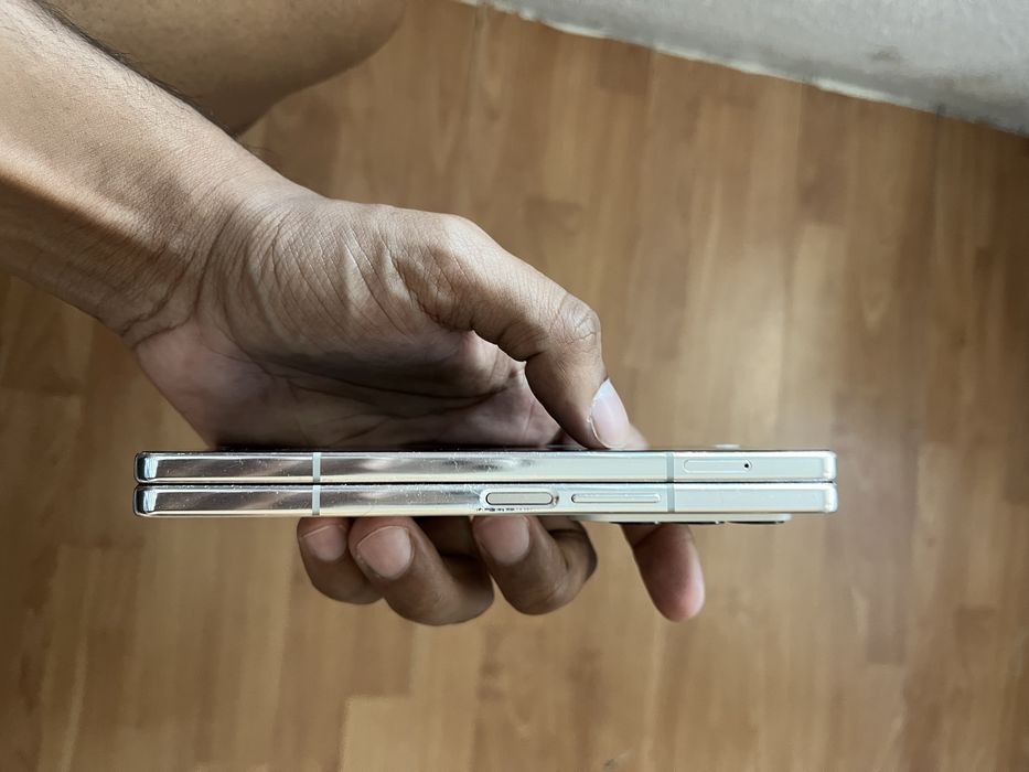 Samsung galaxy Z fold 4