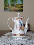 Limoges com selo de garantia.