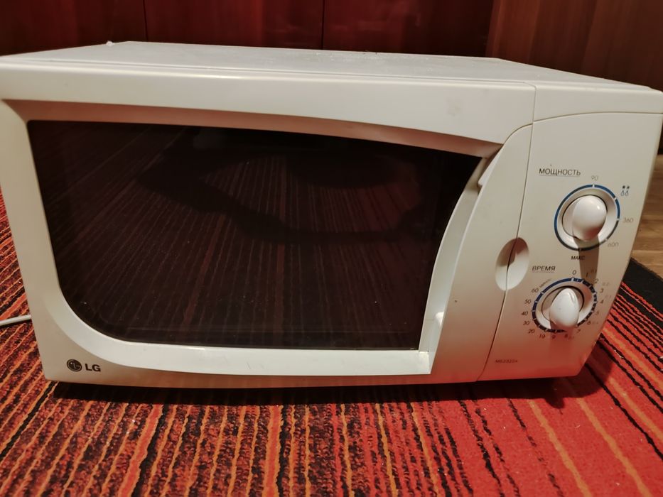 Мікрохвильова піч