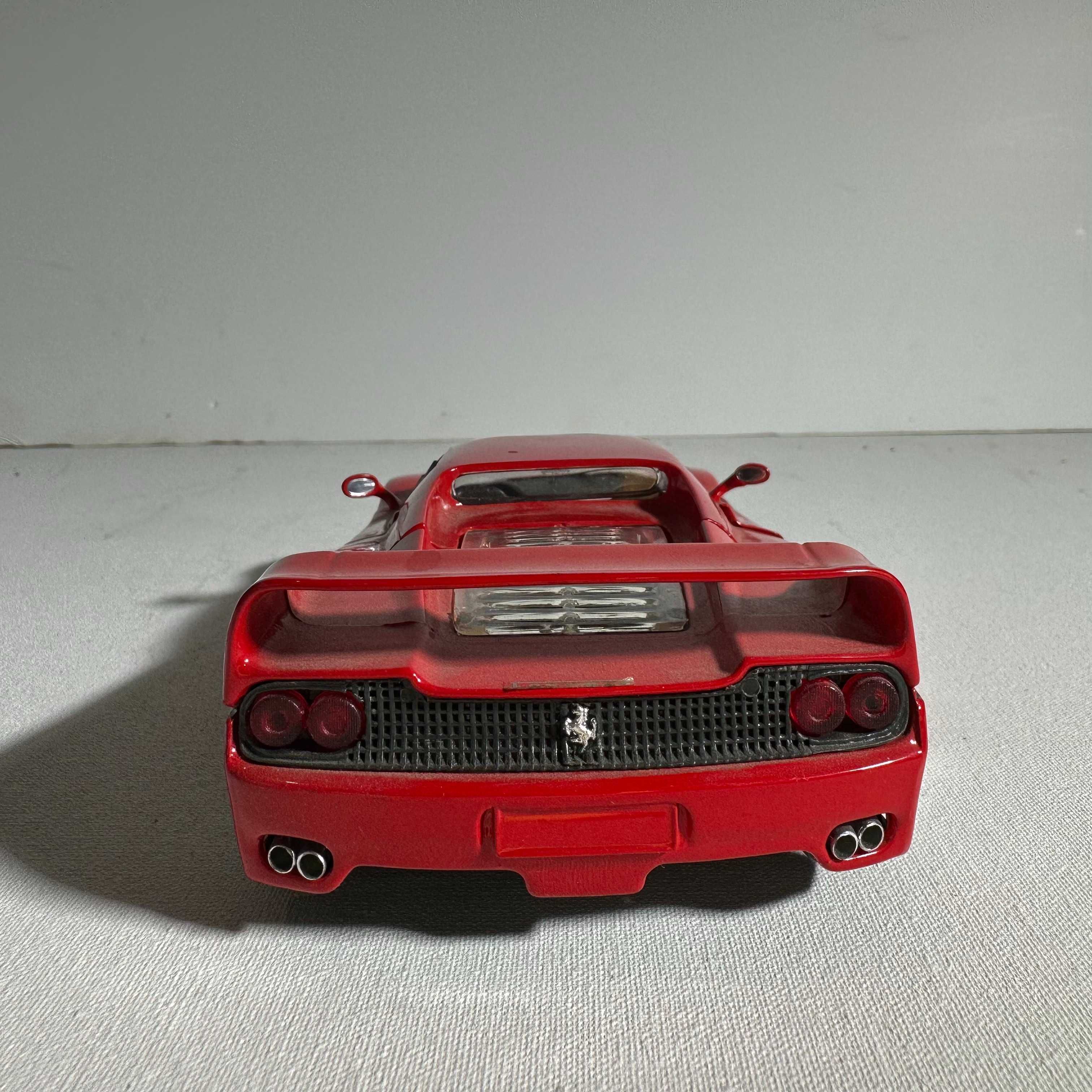 Maisto Ferrari F50 / czerwony model samochód / skala 1:24