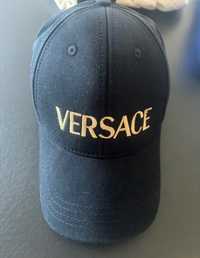 Czapka czarna Versace